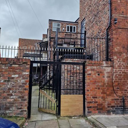 Spacious Double Bedroom Liverpool Exterior photo